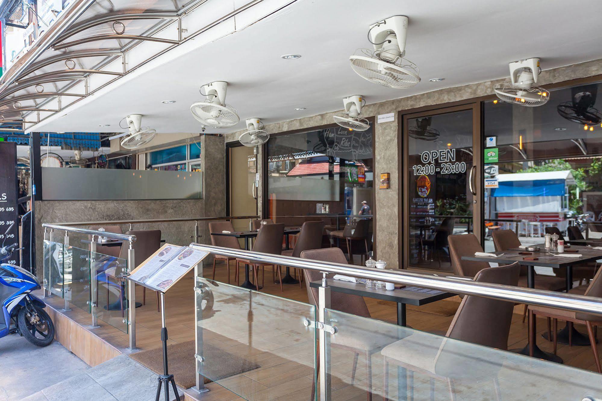 Steak And Co. Boutique Hotel Pattaya Exteriér fotografie
